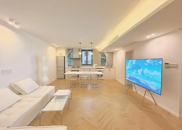 Zhome-Three Floors 4 Bedrooms - Near Nanjing Road