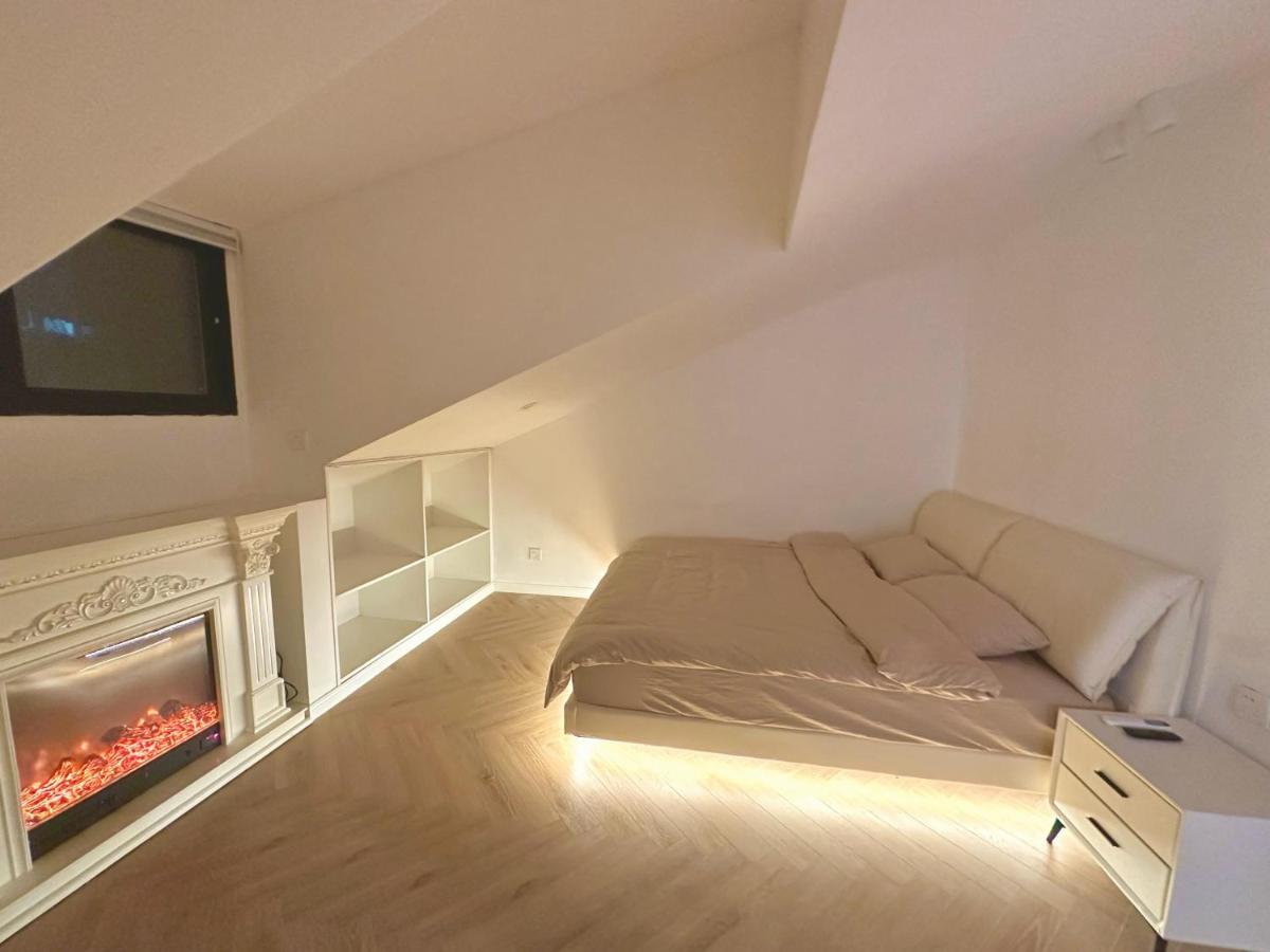 Zhome-three Floors 4 Bedrooms - Near Nanjing Road Apartamento *