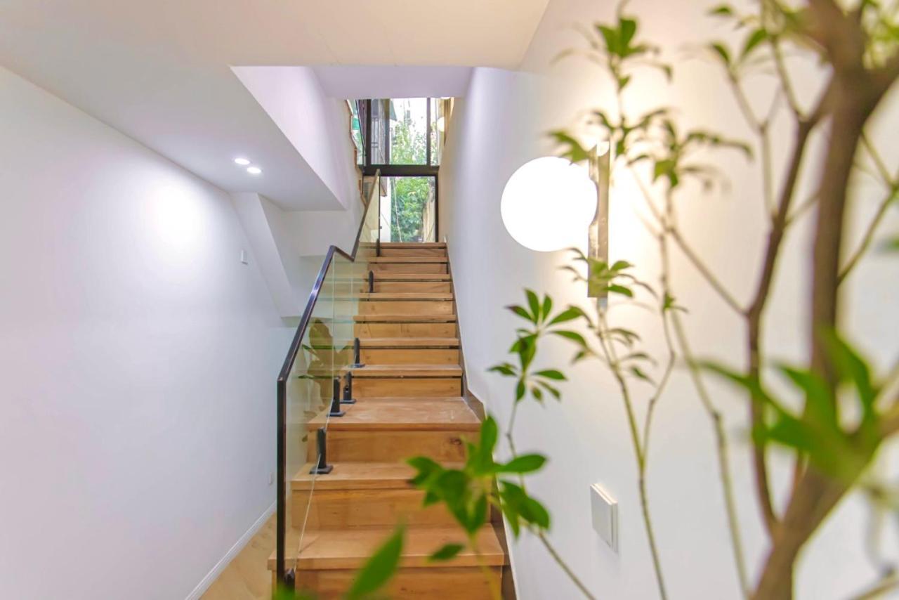 Zhome-three Floors 4 Bedrooms - Near Nanjing Road *