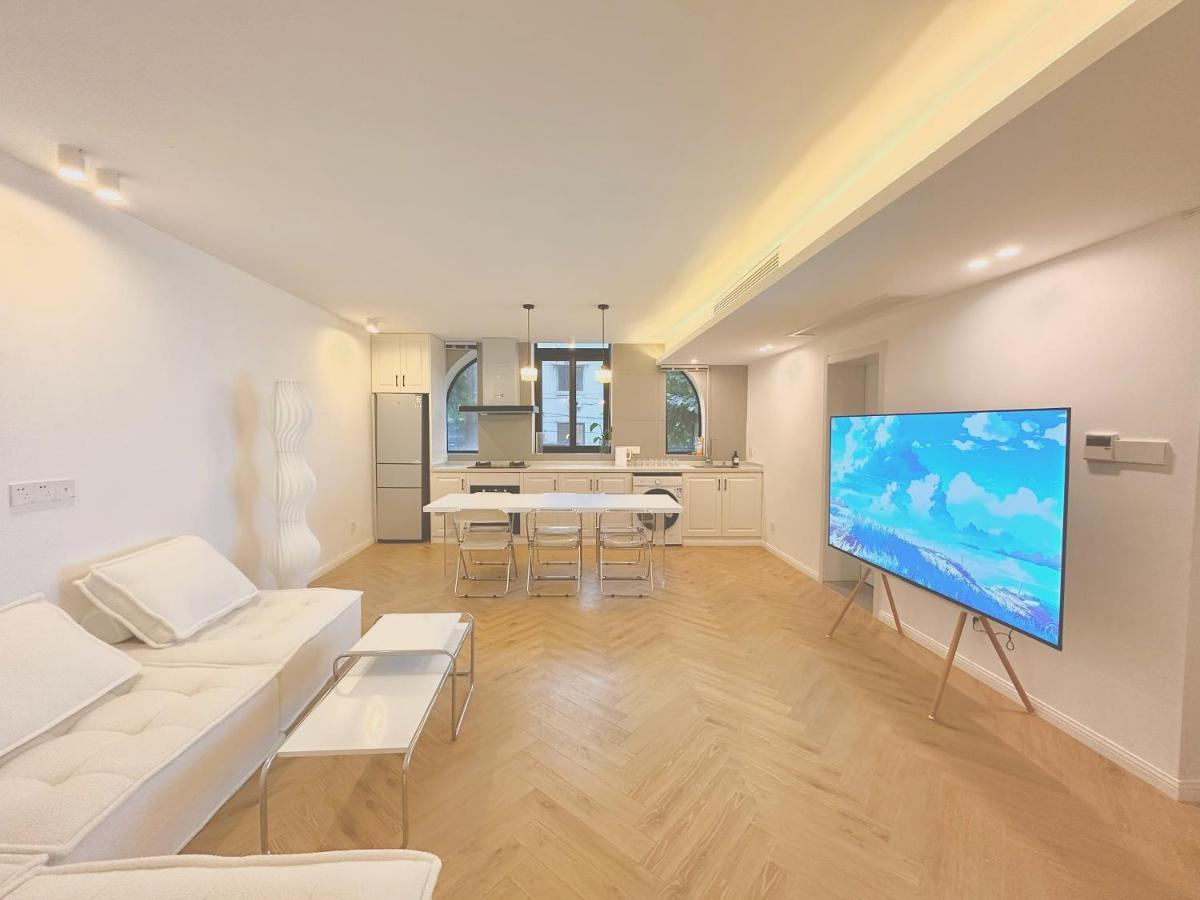 Apartment Zhome-three Floors 4 Bedrooms - Near Nanjing Road Shanghai